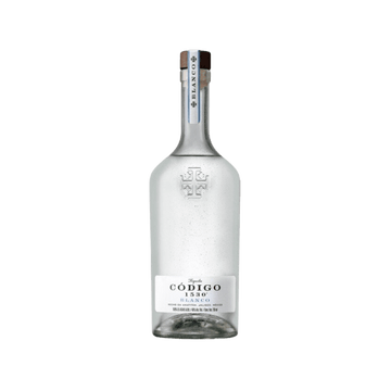 Código 1530 Blanco Tequila bottle with frosted glass and white label