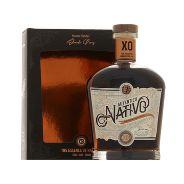 Autentico Nativo XO Panamanian rum bottle with premium gift box, exclusive spirits